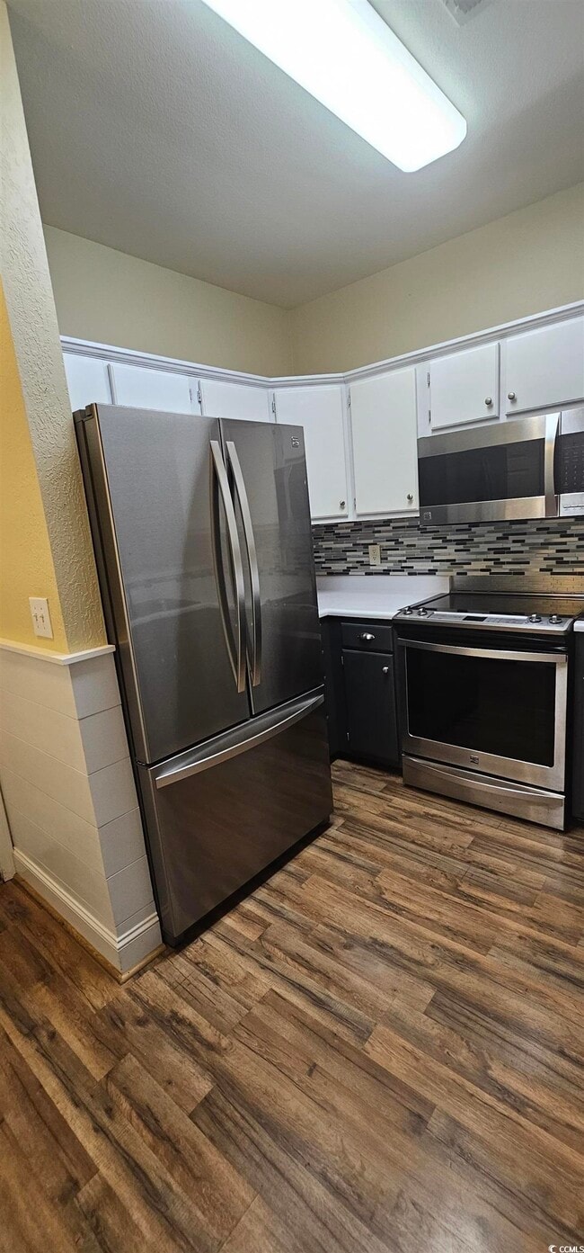 Building Photo - 1286 River Oaks Dr