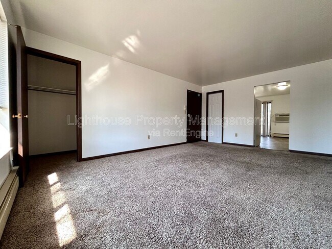 Building Photo - 2227 29th St SW