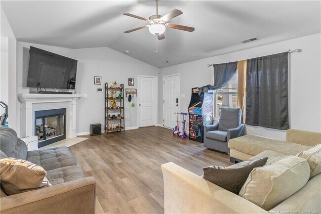 Building Photo - 140 Denning Farms Ln