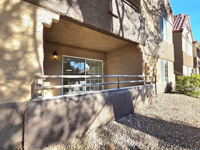 Building Photo - Spacious, Stylish Living in a Guard-Gated West Las Vegas Community in The Lakes with Resort-Style...