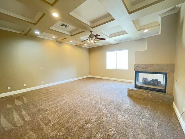 Building Photo - Carry Over Showing: This property has been...