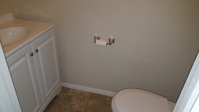 Building Photo - Spacious 3-Bedroom Townhome for Rent in Aberdeen – A Must See!