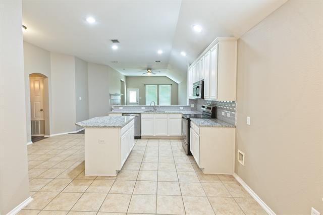 Building Photo - 1129 Acacia Dr