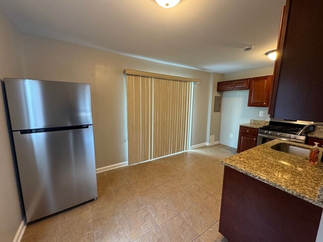 Building Photo - Fully Renovated 3-Bedroom Home with Garage...