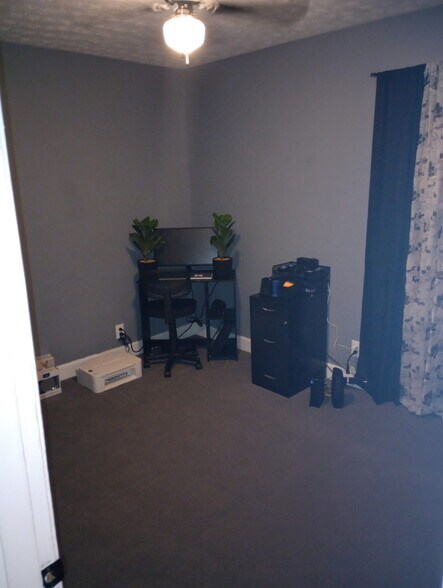 Back room on 1st floor - 3308 Kirby Ave