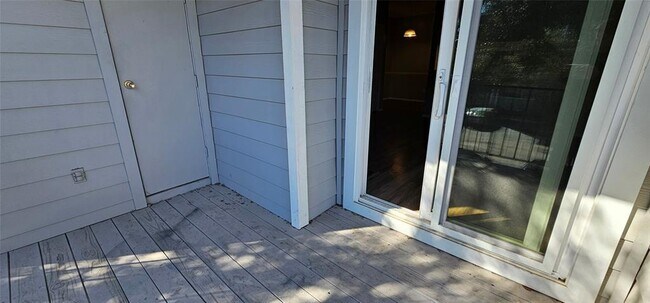 Building Photo - 12166 Metric Blvd