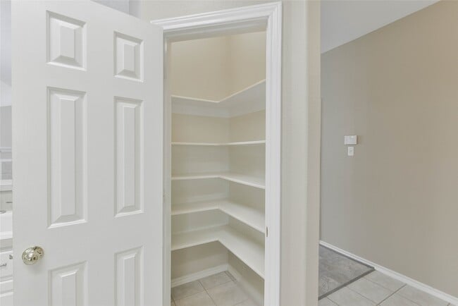 Building Photo - 6406 Caminito Trail