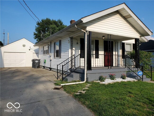 Building Photo - 3514 Clark St