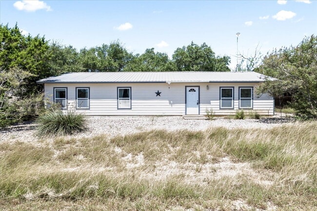 Building Photo - Beautiful 2 Bedroom, 2 Bath Home in Guard-...