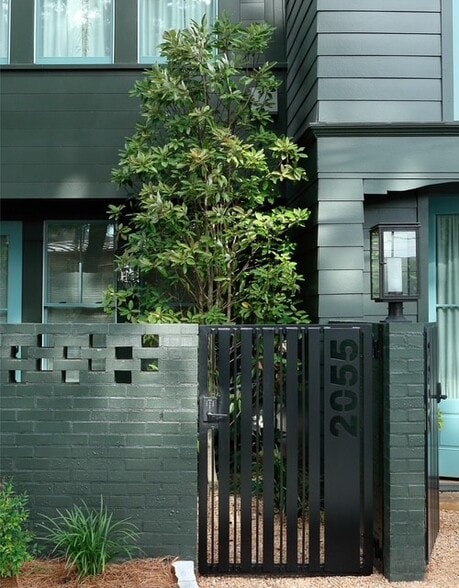 Gate - 2055 Manchester St NE