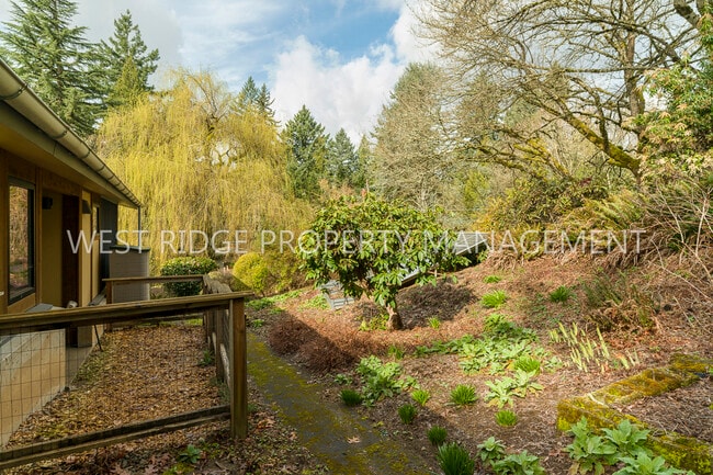 Building Photo - 9310 SW 8th Dr