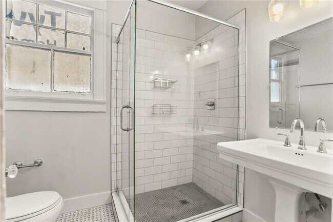 Building Photo - 2824 Audubon St