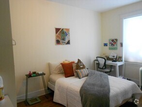 Building Photo - 3-bed + office Brookline closest to BU
