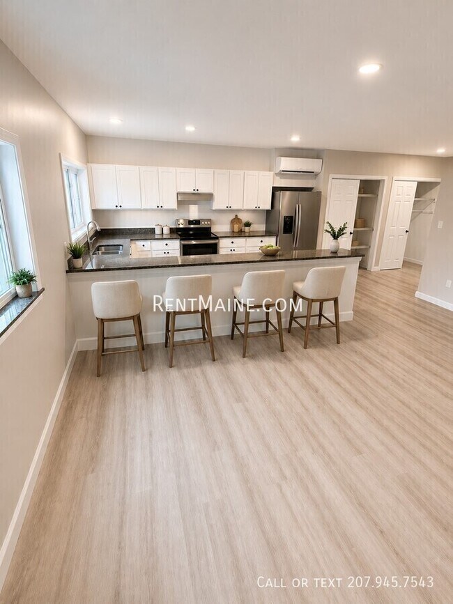 Building Photo - 6 Jefferson Way