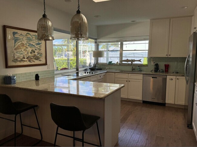 Building Photo - 954 Marlin Cir