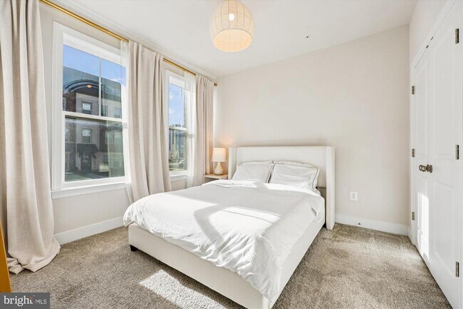 Building Photo - 107 Armstrong Pl