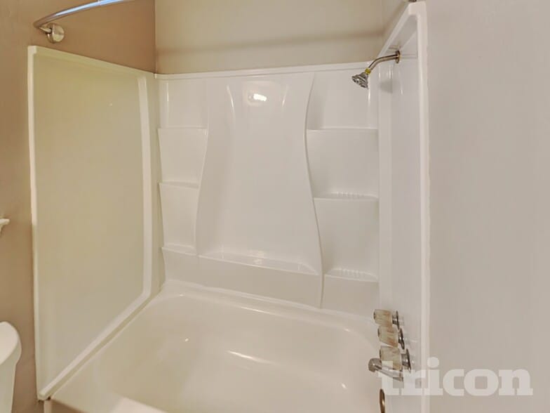 Building Photo - 5929 Birchill Road Watauga TX