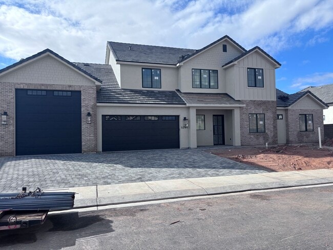 Primary Photo - Brand New 6 Bed 4 Bath Rental Near Sand Ho...