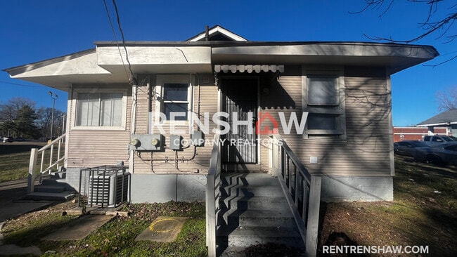 Building Photo - 1423 Lyndale Ave