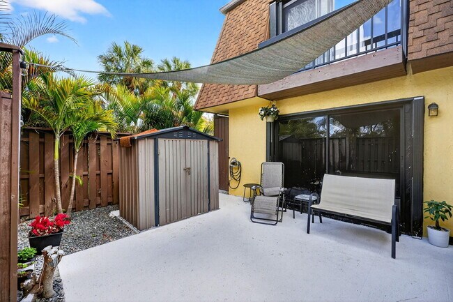 Building Photo - 110 N Delaware Blvd