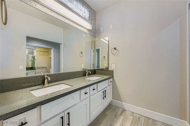 Building Photo - 9045 Firebird Dr