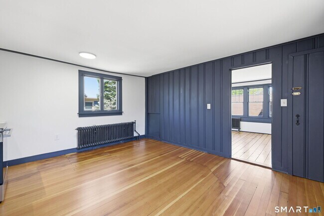 Building Photo - 883 Worthington Ridge