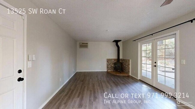 Building Photo - 13525 SW Roan Ct