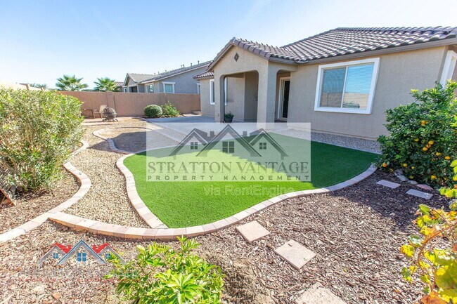 Building Photo - 22486 E Russet Rd