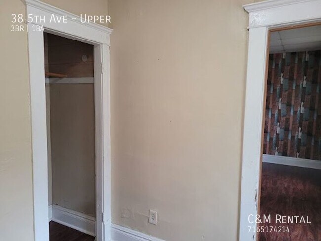 Building Photo - 38 5th Ave