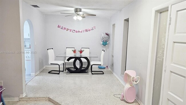 Building Photo - 9721 SW 37th Terrace