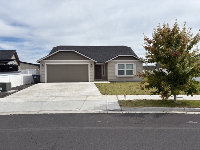 Building Photo - 4213 W Wood Ct