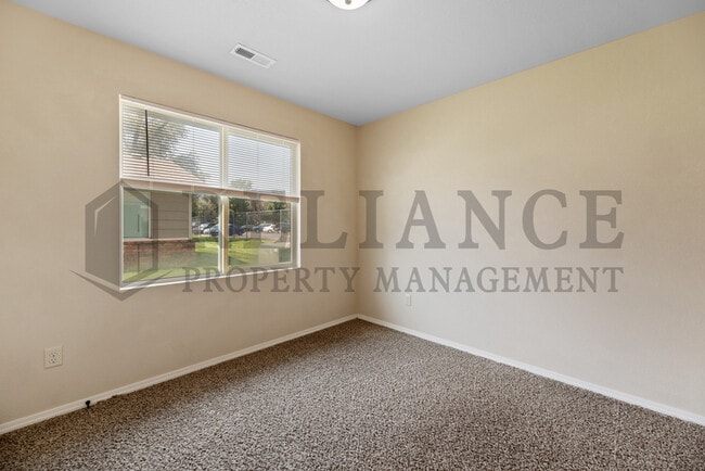 Building Photo - 4206 Newell St