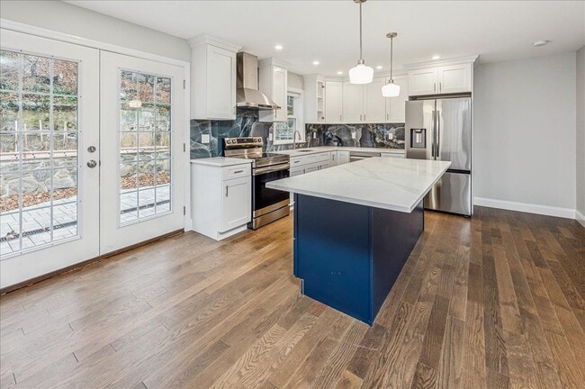 Building Photo - 187 Orchard St