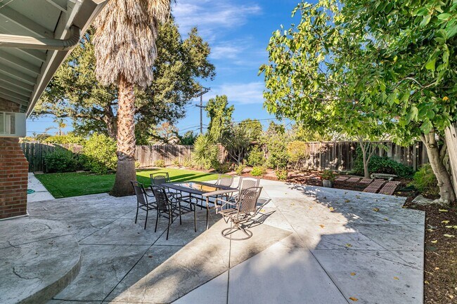 Building Photo - Beautiful 3-Bedroom 2-Bathroom San Jose Home