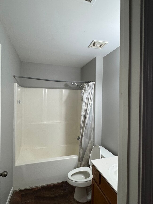 Building Photo - 100 Nikki Dr