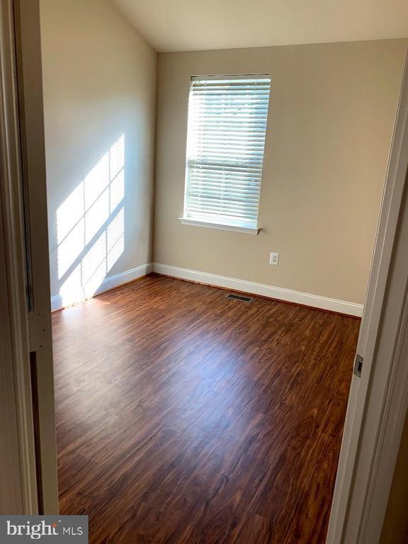 Building Photo - 11876 Country Squire Way