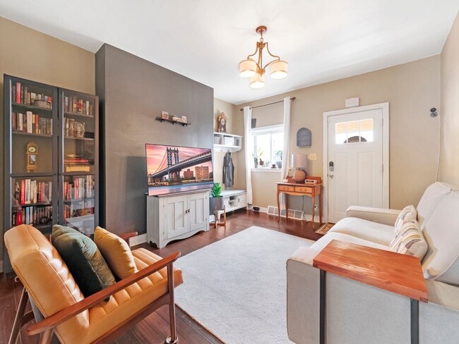 Building Photo - Luxury Updated Home - Lawrenceville