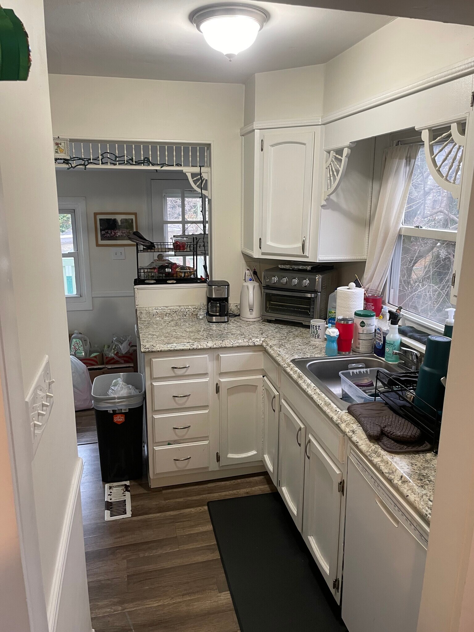 Building Photo - 108 Hasbrook Ave