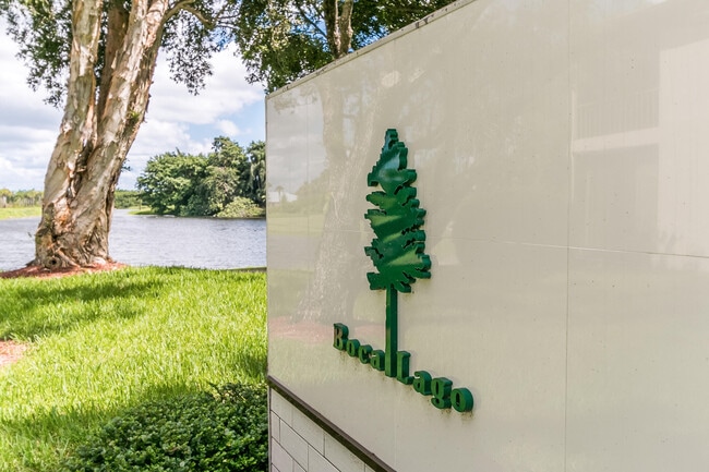 Building Photo - 8535 Casa Del Lago