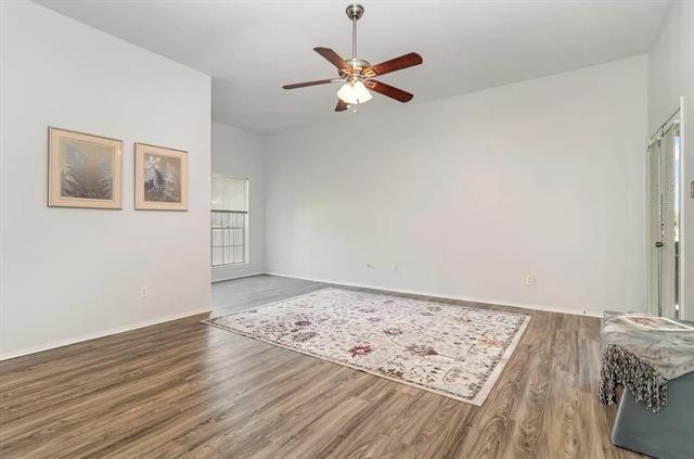 Building Photo - 10416 High Hollows Dr