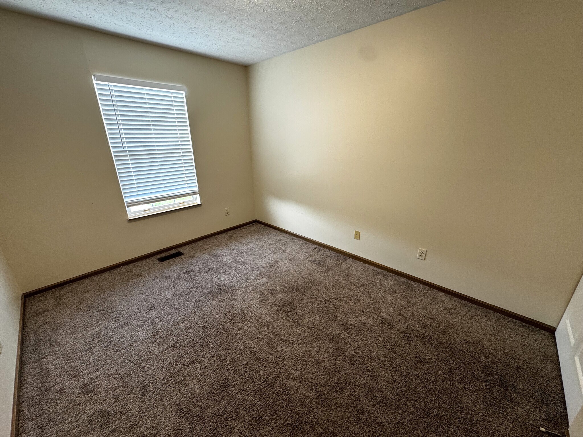 Building Photo - 3632 Harris Ave NW