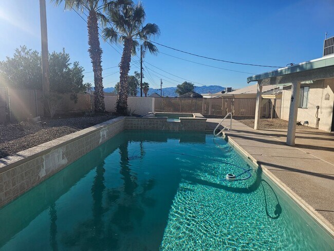 Building Photo - Unfurnished Long Term Pool & Spa