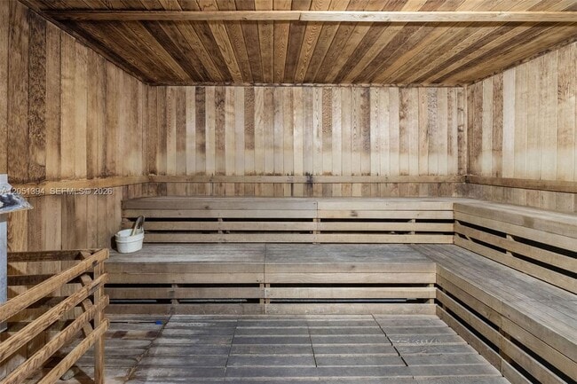 Building Photo - 1600 NE 1st Ave