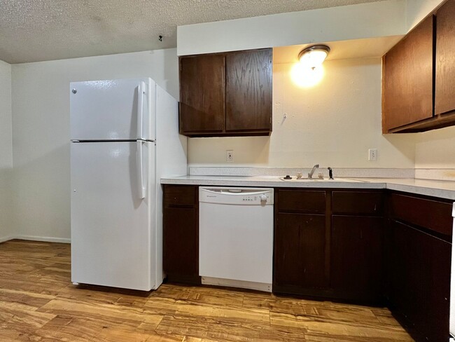 Building Photo - Dartmouth133 (KC-AM)