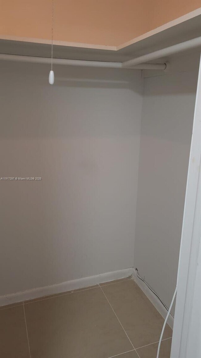 Building Photo - 57 Cambridge C