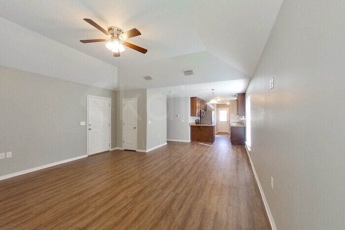 Building Photo - 16107 Hoiles Ave