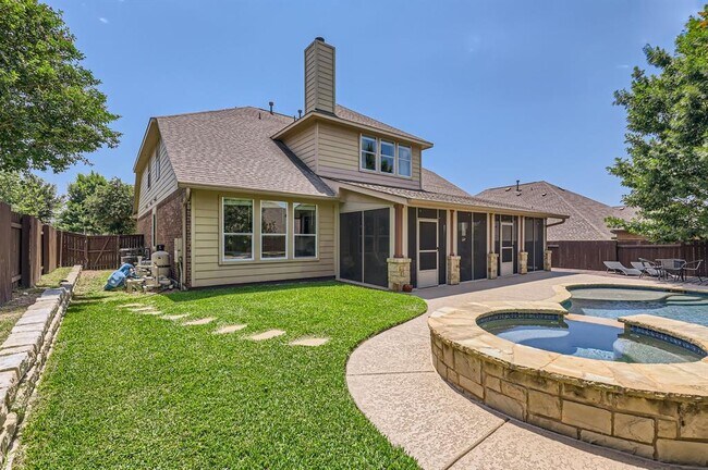 Building Photo - 4349 Green Tree Dr