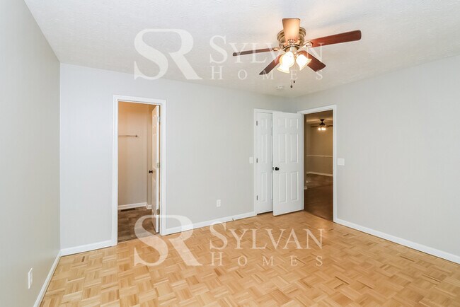 Building Photo - This charming 3BR 2BA home is ready to welcome you home