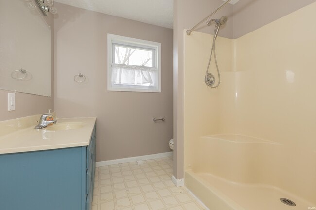 Building Photo - 5500 Big Cynthiana Rd