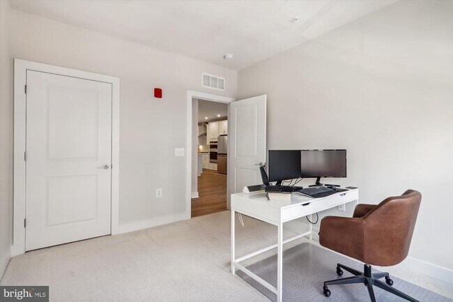 Building Photo - 104 St Ives Pl